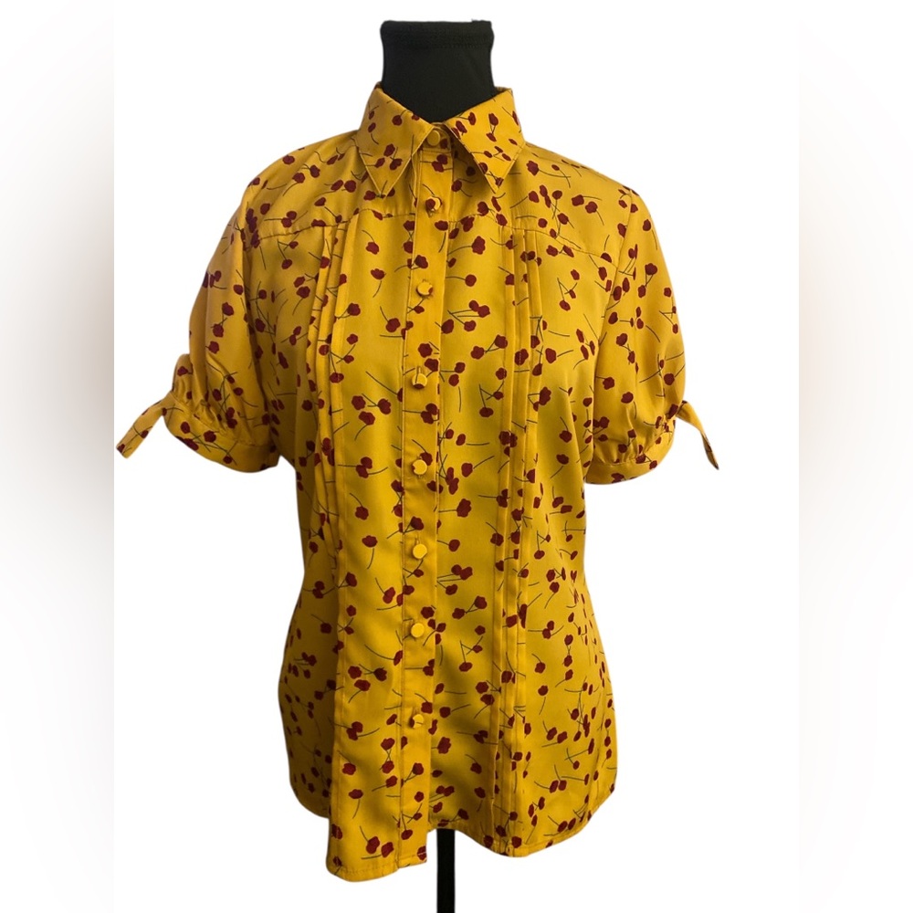 Unique Vintage Button Down Shirt EUC L